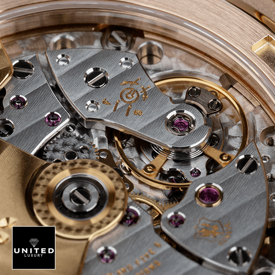 Patek Philippe Nautilus 5711/R-001 patek_philippe_nautilus_5711_dial-man-unitedluxury