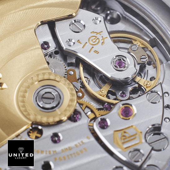 Patek Philippe Annual Calendar 5205G-010 patek_hilippe_complications_automatic_grey_dial_5205G-010_calib