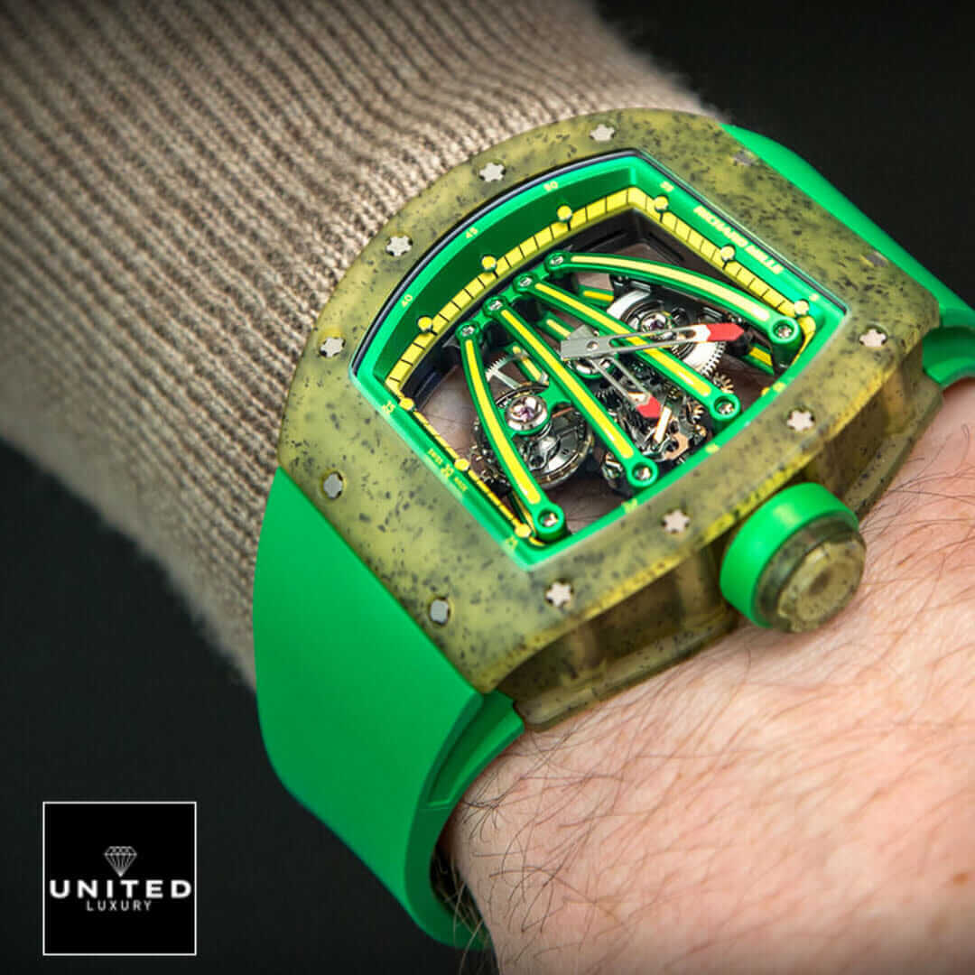 Richard Mille RM 59-01 Richard Mille Green Rubber Bracelet Replica on the man wrist