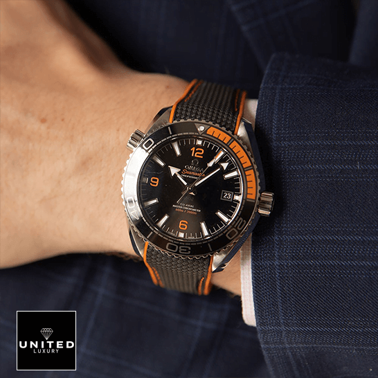 Omega Seamaster Planet Ocean 215.32.44.21.01.001 Perfect Clone Quality omega seamaster planet ocean 215.32.44.21.01.001 man Omega Seamaster Planet Ocean Black Dial Orange Bezel Replica on the man wrist
