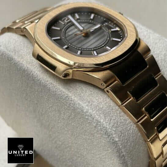Patek Philippe Nautilus 7011/1R Patek Philippe 7011-1R-010 Black Dial Gold Case Replica on the stand