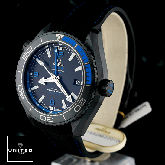 omega_seamaster_planet_ocean_ceramic_215_92_46_22_01_002_black_dial_replica_right_side