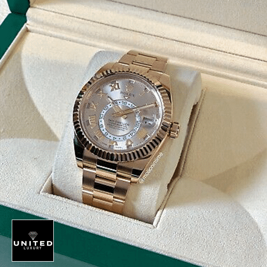 Rolex Sky-Dweller 326935 Rolex Sky Dweller 326935 Everose Gold Oyster Bracelet