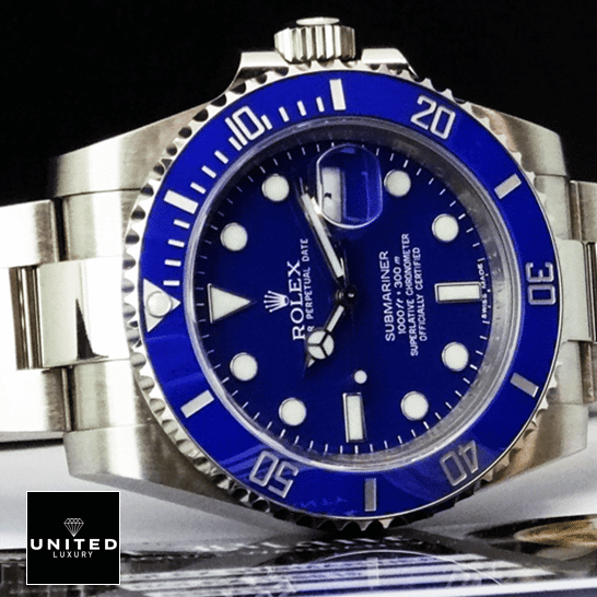 Rolex Submariner Date 116619 rolex_submariner_blue_dial_116619_oyster_man