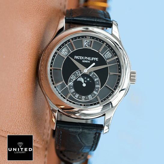 Patek Philippe Annual Calendar 5205G-010 patek_hilippe_complications_automatic_grey_dial_5205G-010_front