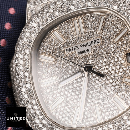 Patek Philippe Nautilus patek_philippe_nautilus_jumbo_white_dial_5719_10G_010_iced_out_replica_front