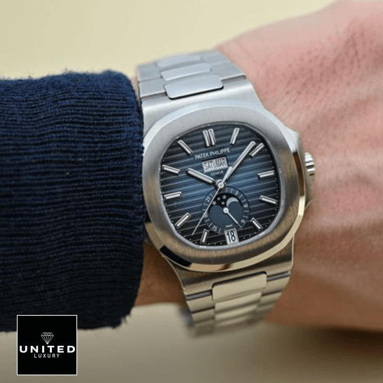 Patek Philippe 5726 High-End Replica 1:1 patekphilippe nautilus5726 1A 014 replica wrist Patek Philippe Geneve Moon Steel Bracelet Replica on the man wrist