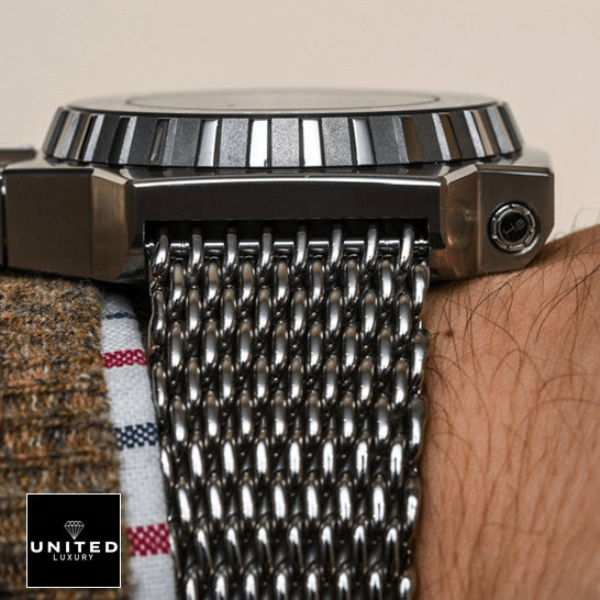 Omega Seamaster Ploprof Titanium 227.90.55.21.99.001 Luxury Clone Quality omega seamaster ploprof 227.90.55.21.99.001 replica side Omega Stainless Steel Case & Bracelet Replica on the man wrist