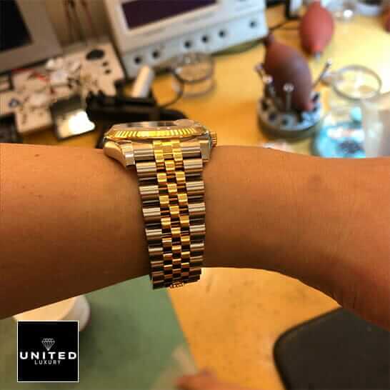 Rolex Datejust 116233-0209 Rolex 116233 Stainless Steel Jubilee Bracelet Replica on the wrist