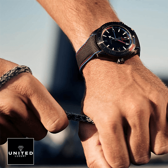 Omega Seamaster 215.92.46.22.01.004 Black Dial Replica on the wrist