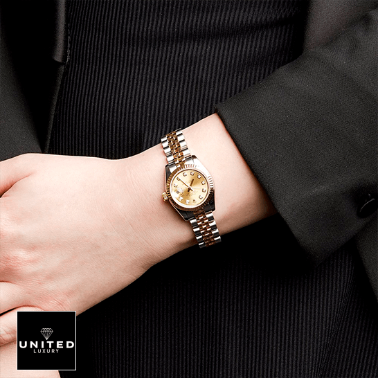 Rolex Datejust 179173 Rolex Datejust Yellow Gold Steel Diamond 179173 Replica on the man in the suit