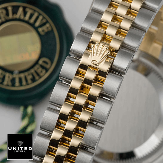 Rolex Datejust 126333 Rolex Datejust 126333 Yellow Gold Silver Replica bracelet on the rolex logo